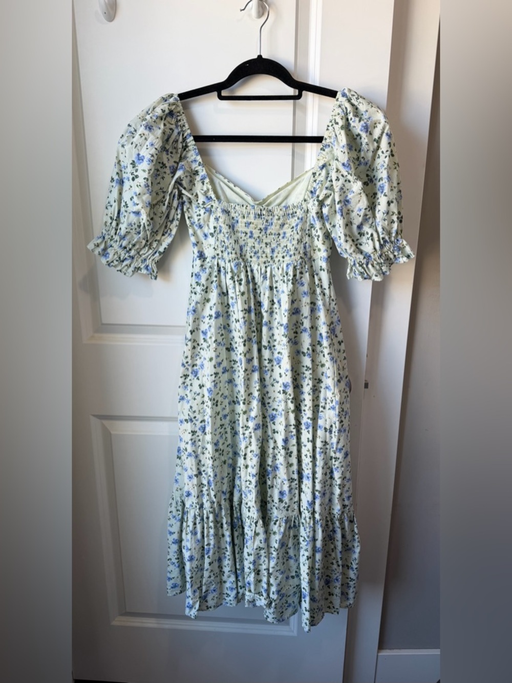 Abercrombie & Fitch Light Green and Blue Floral Puff-Sleeve Midi Dress - Picture 9 of 9